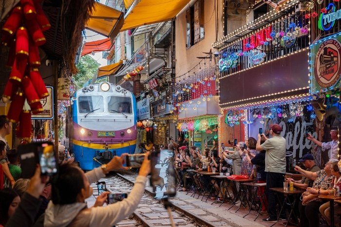 Une exp&eacute;rience m&eacute;morable sur la rue de train Hano&iuml;