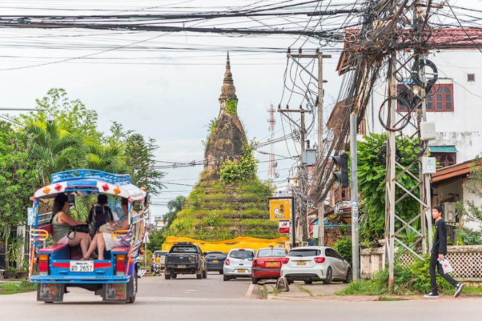 Comment se dépalcer dans le voyage Vietnam extension à Luang Prabang ?