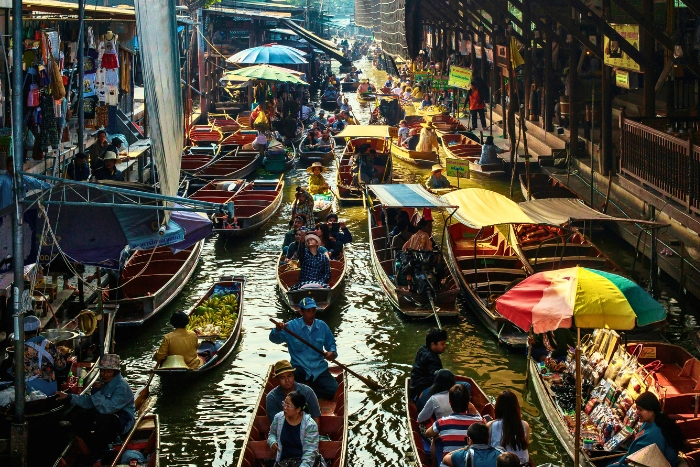 Shopping en bateau au march&eacute; flottant de Damnoen Saduak