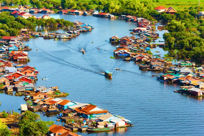 Villages flottants lors d'un voyage de 10 jours Vietnam Cambodge Tha&iuml;lande