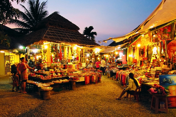 Soir&eacute;e au march&eacute; nocturne d'Angkor &agrave; Siem Reap