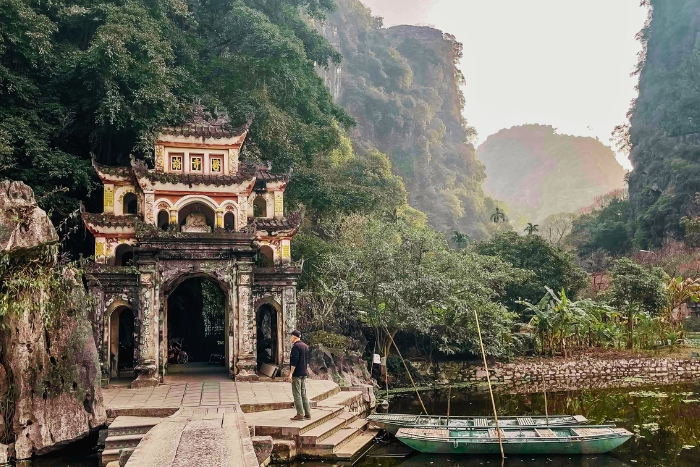D&eacute;couverte de la pagode de Bich Dong &agrave; Tam Coc