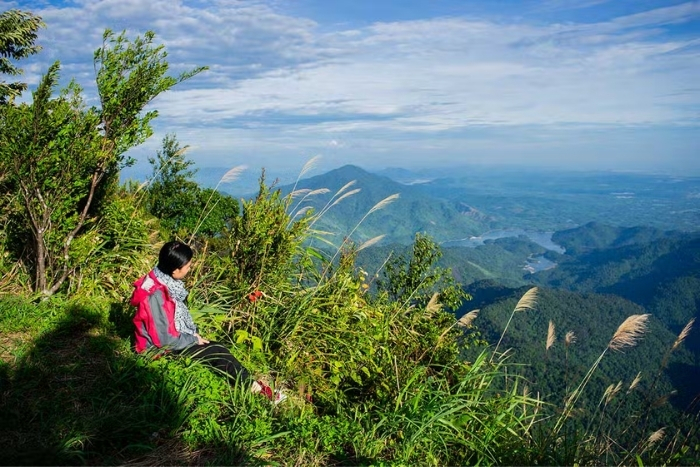 Randonnée du parc national de Bach Ma
