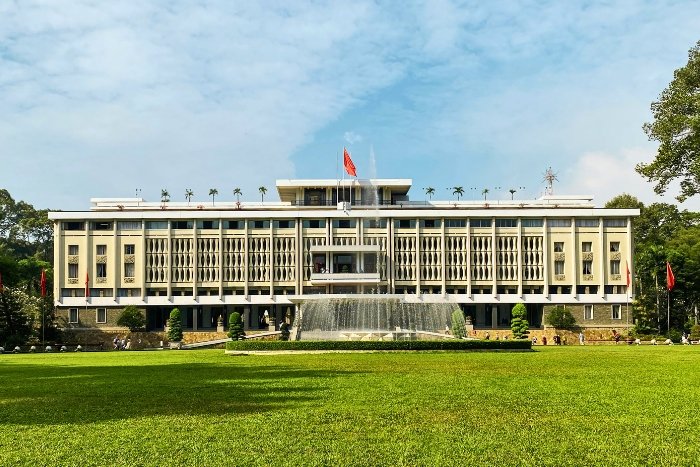 Le palais de la Réunification dans le Sud en avril