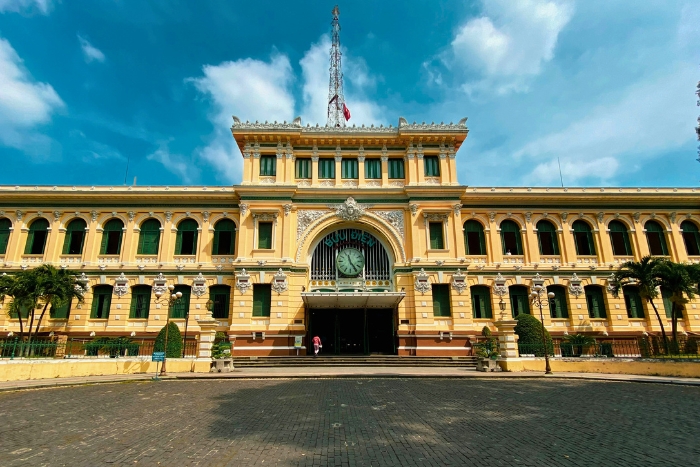La poste centrale de Saigon