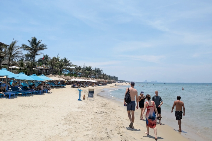 Plage d'An Bang et un moment de d&eacute;tente avec la famille au Vietnam