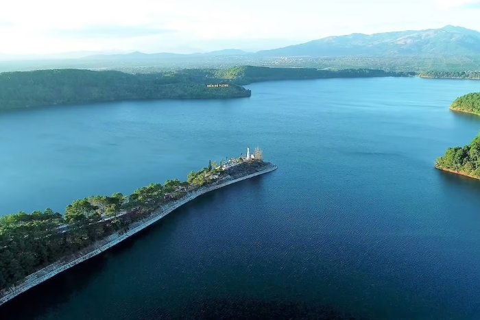 Lac T&rsquo;Nung, un paysage embl&eacute;matique du circuit Hauts Plateaux du Vietnam