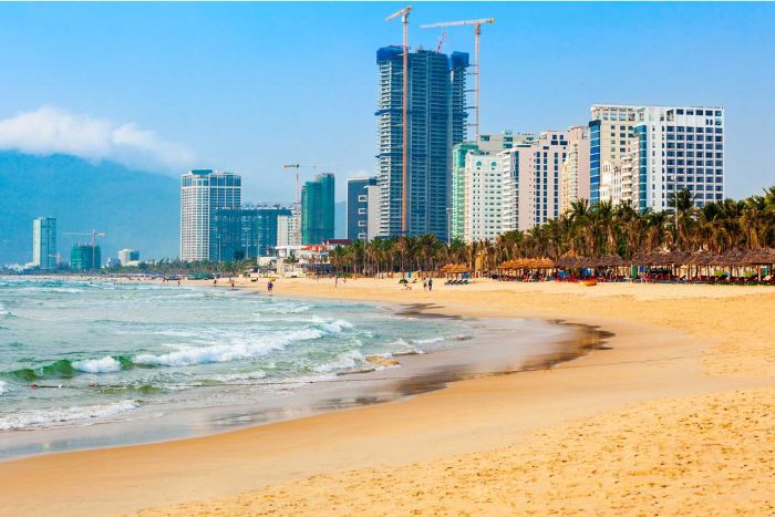 La magnifique plage de My Khe est une destination incontournable lors d'un séjour de 2 semaines au centre Vietnam