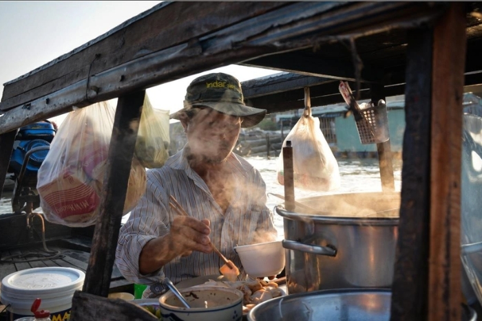 Petit-déjeuner au marché flottant de Cai Rang
