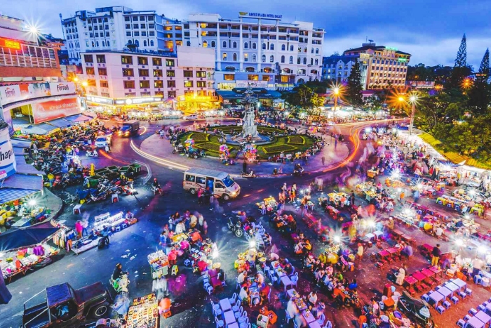 Que faire à Dalat ? Flâner au marché de nuit