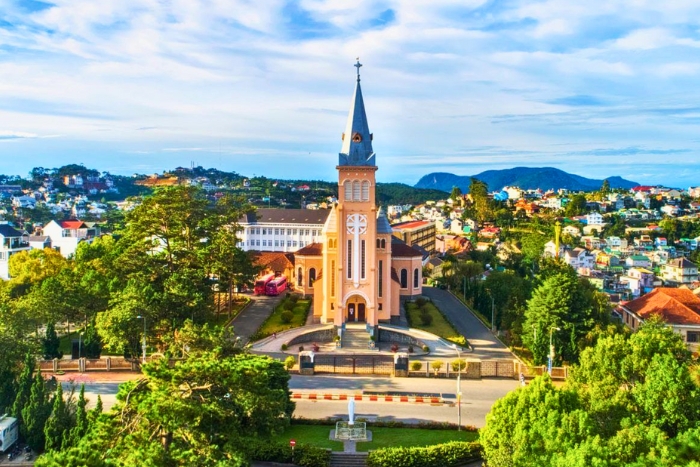 La cathédrale de Da Lat, élégance intemporelle au cœur de la ville