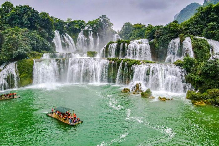 Paysage majestueux à la cascade de Ban Gioc