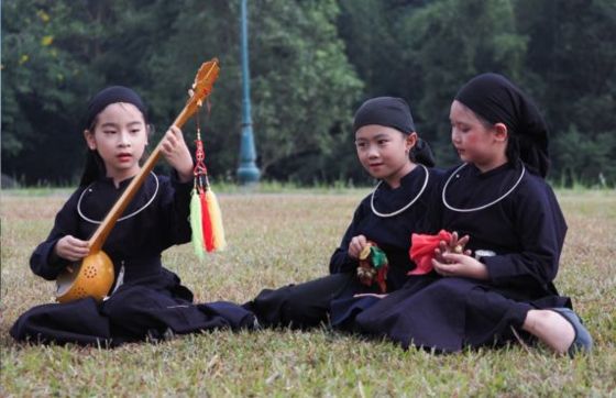 Découverte De La Vie Locale Des Ethnies à Ba Be Bac Kan