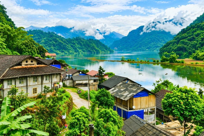 Se promener dans le village de Pac Ngoi et vivre le quotidien local