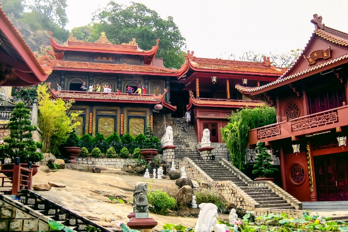 Se rendre à la pagode Hang