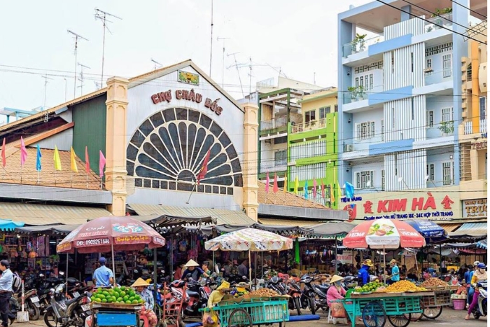 Flâner au marché de Chau Doc
