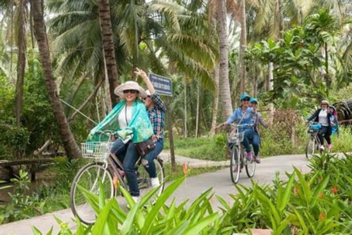 Se promener &agrave; v&eacute;lo au c&oelig;ur de la campagne