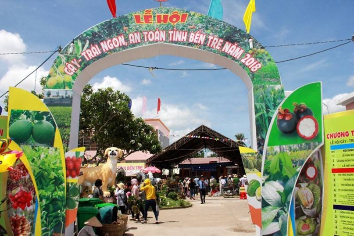 Explosion de couleurs au Festival des Fruits Délicieux et Sûrs de Ben Tre