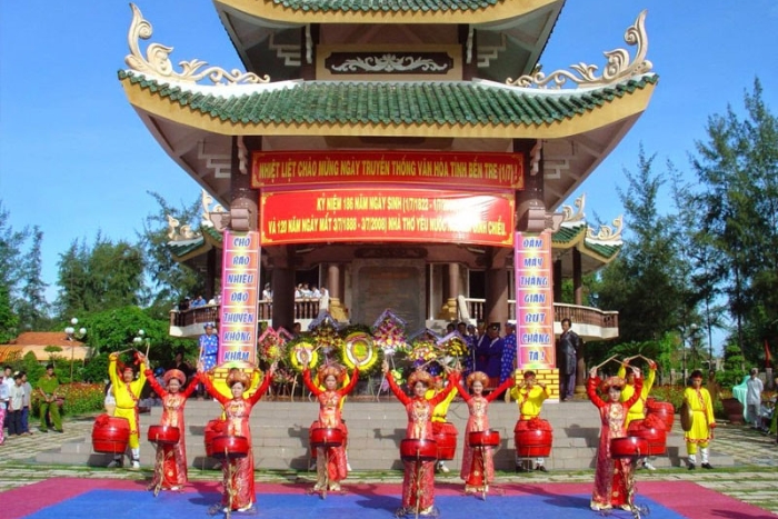 Cérémonies et festivités de la fête de Nguyễn Đình Chiểu