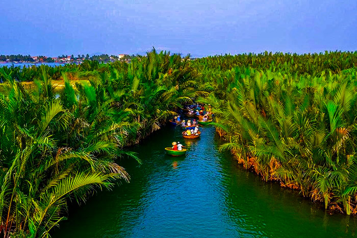 Saison flottante à Ben Tre - Le moment idéal pour prendre un bateau et explorer !