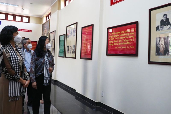 L’intérieur du Musée de Ben Tre par temps de pluie
