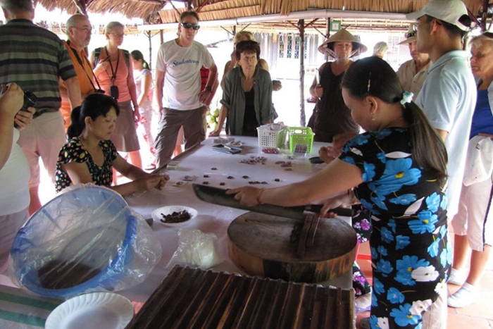 Souvenirs uniques et rencontres mémorables lors de vos visites artisanales à Ben Tre
