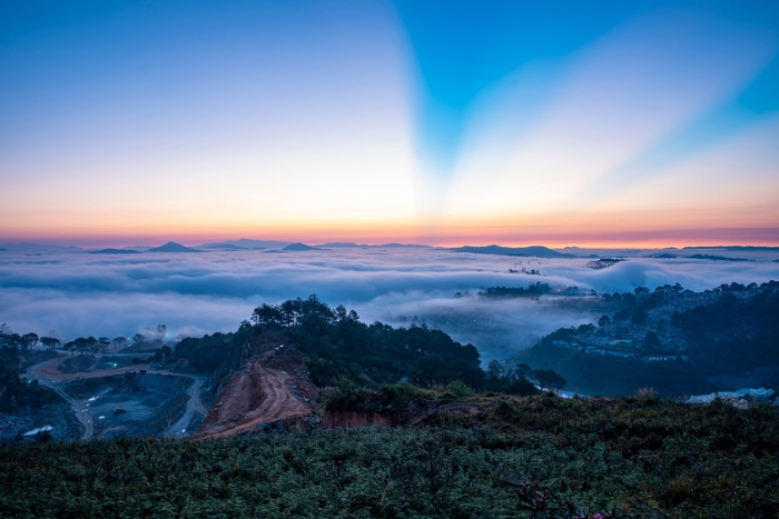 Une vue magnifique au sommet de Langbiang - incontournable de 7 jours aux hauts plateaux Vietnam