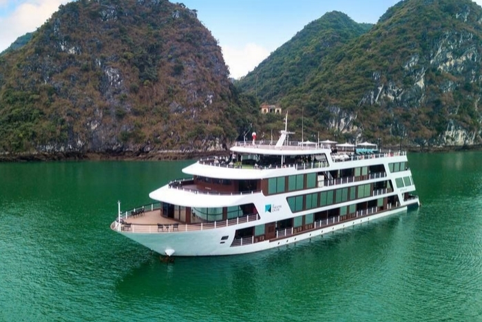 Croisière bateau Dora dans la baie de Lan Ha