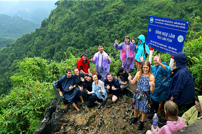 Randonnée dans le parc national de Cat Ba