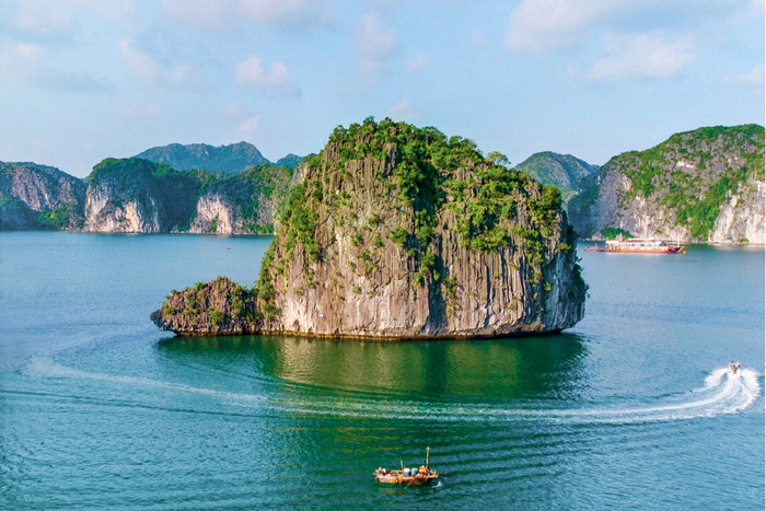 Visit baie de Lan Ha Vietnam avec les momments mémorables