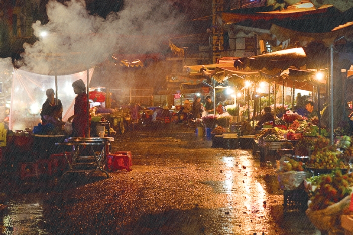 Soirée au marché de nuit de Pleiku - une idée parfaite de que faire à Pleiku