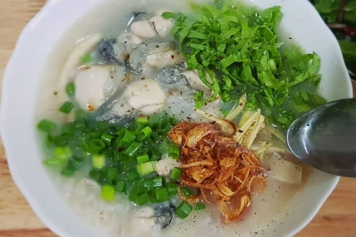 Porridge aux huîtres à Con Dao
