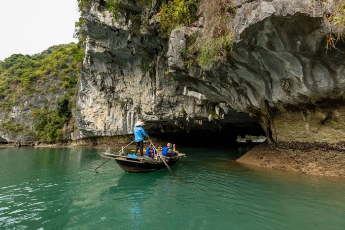 Grotte de Luon, baie d'Halong