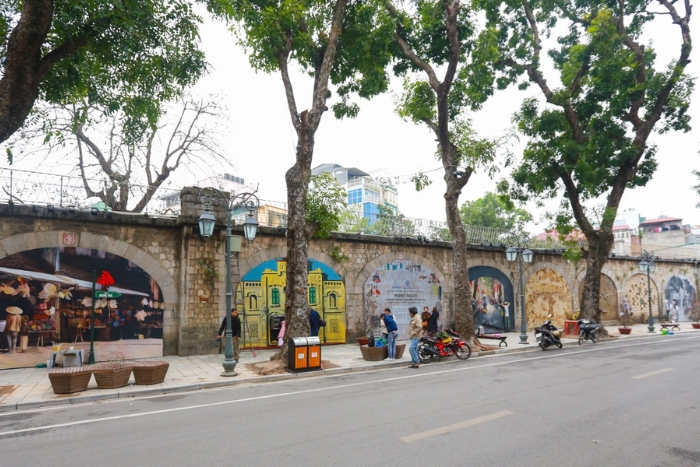 Fresques de Phung Hung parmi les meilleurs endroits à visiter à Hanoi en un jour