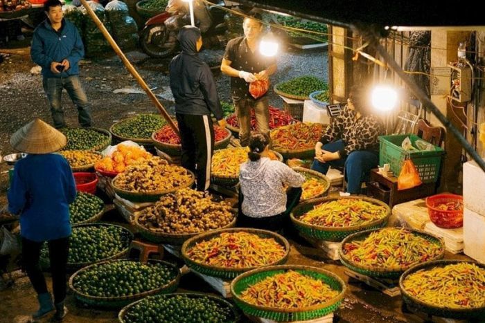 March&eacute; local &agrave; Hanoi, premi&egrave;re immersion culinaire