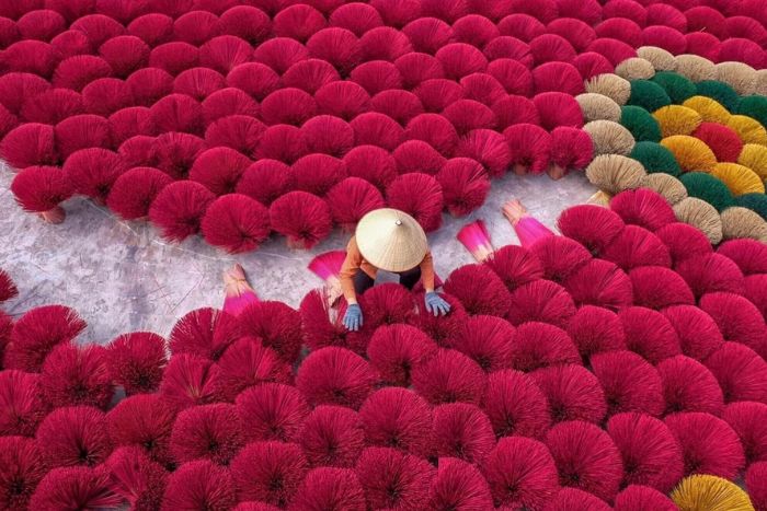 Les c&eacute;l&egrave;bres b&acirc;tons d'encens de Quang Phu Cau