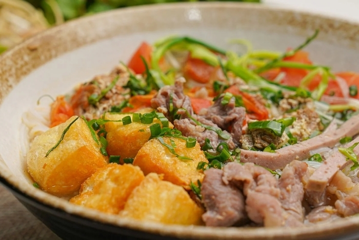 le b&uacute;n ri&ecirc;u