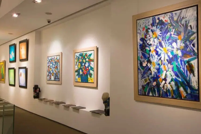 Un Hanoi cr&eacute;atif entre art et instants de calme