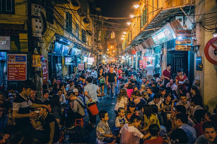 Ta Hien - rue de l'alcool.