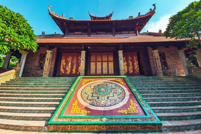 Pièce de mosaïque à la pagode Tieu Dao