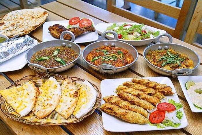 Halal Restaurant – Menu Halal simple, savoureux et abordable, apprécié pour son authenticité