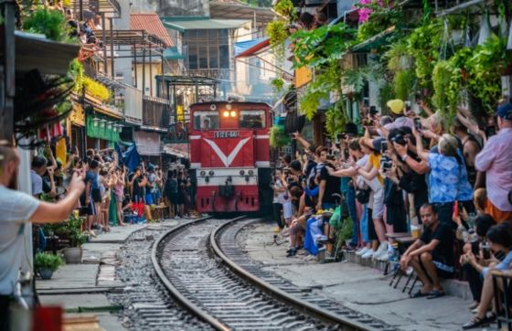 La Rue Du Train Hanoï : Horaires, Comment Visiter Et Guide Pour Touristes