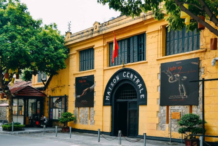 La prison de Hoa Lo