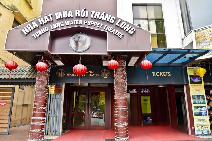 Th&eacute;&acirc;tre de marionnettes sur l'eau de Thang Long &agrave; Hanoi
