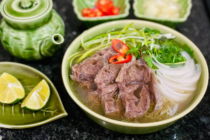 Pho dans le Vieux Quartier de Hanoï