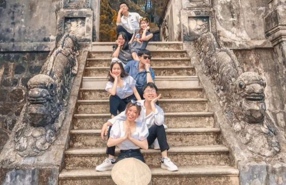 Tombeaux Royaux Uniques De Hué : Le Tombeau De Dong Khanh