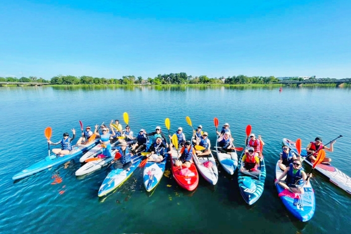 Planche à pagaie debout (SUP) sur la rivière des Parfums