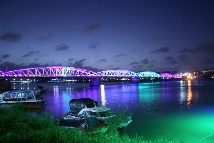 Le pont Truong Tien