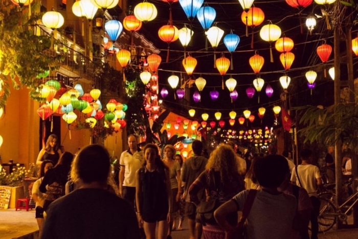 Couleurs et lumières du marché nocturne de Hoi An
