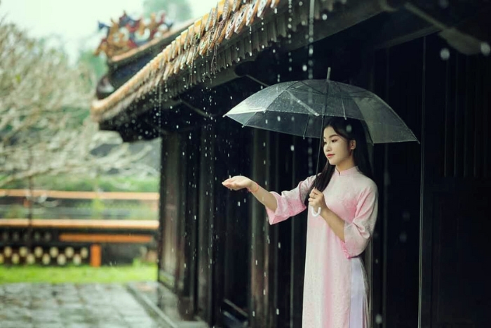 Flânerie sous la pluie à la Cité impériale de Hue